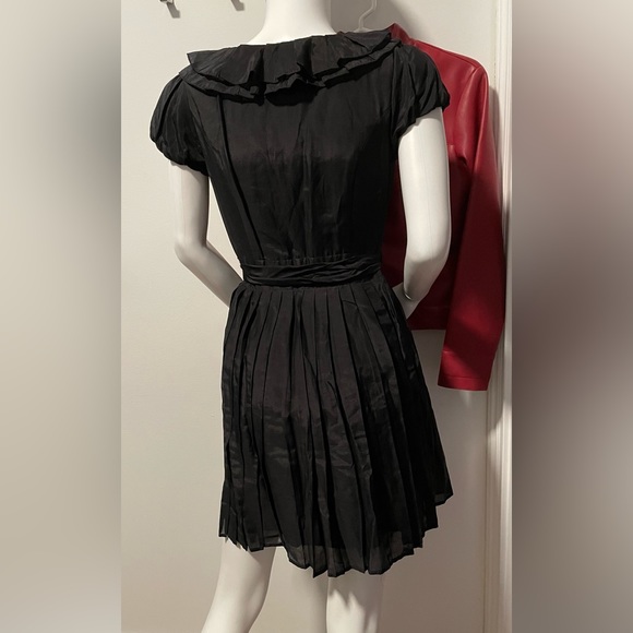 Forever 21 black wrap-tie dress, size small - Picture 5 of 5